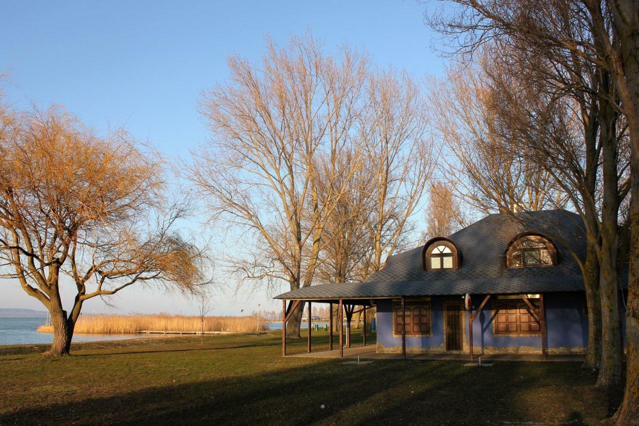 Szines Panorama Apartman Balatonlelle Ngoại thất bức ảnh