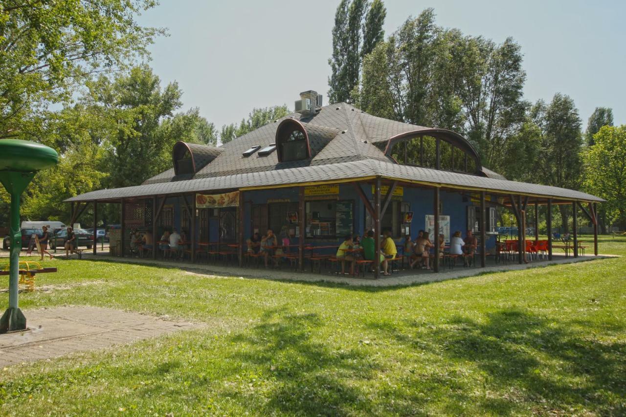 Szines Panorama Apartman Balatonlelle Ngoại thất bức ảnh